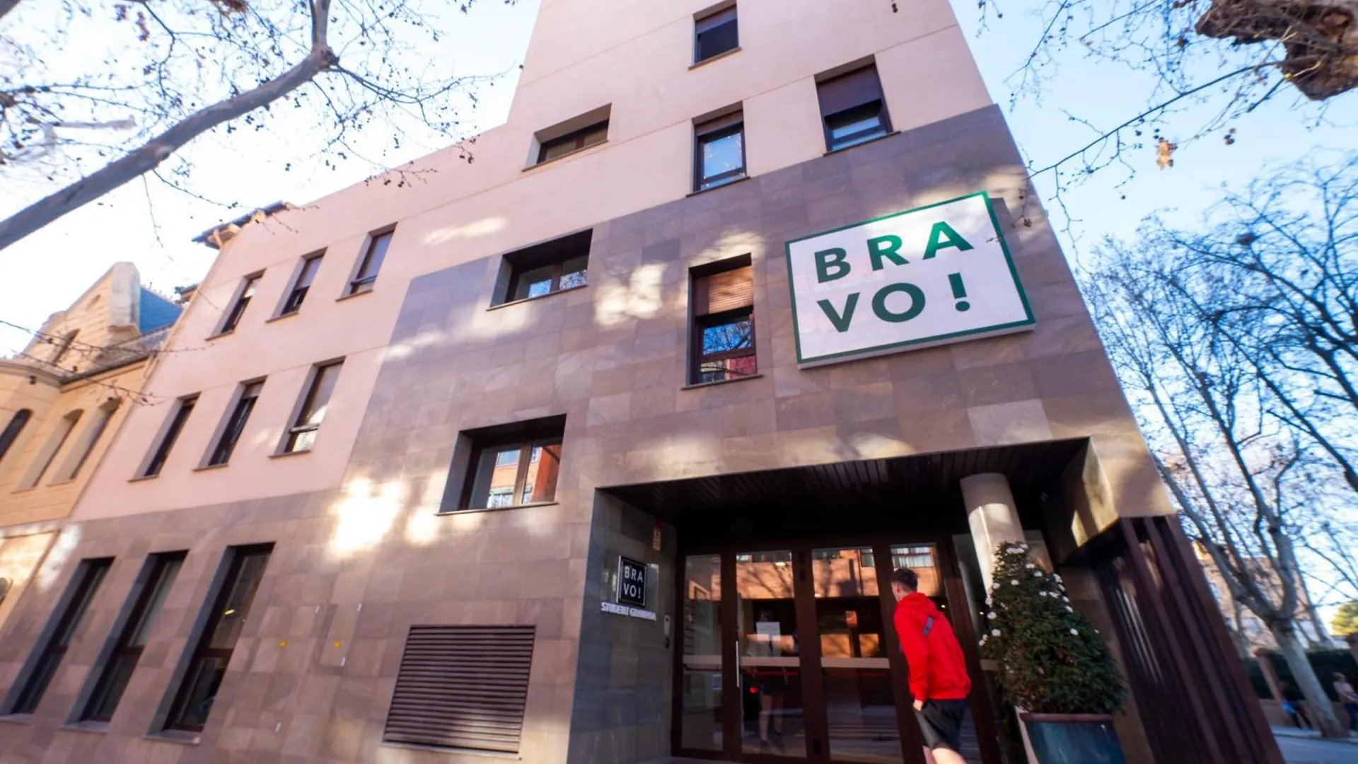 Residencia Bravo Students Granada Hotel