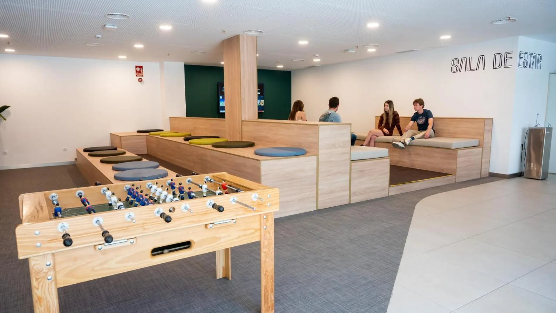 Residencia Bravo Students Granada Hotel